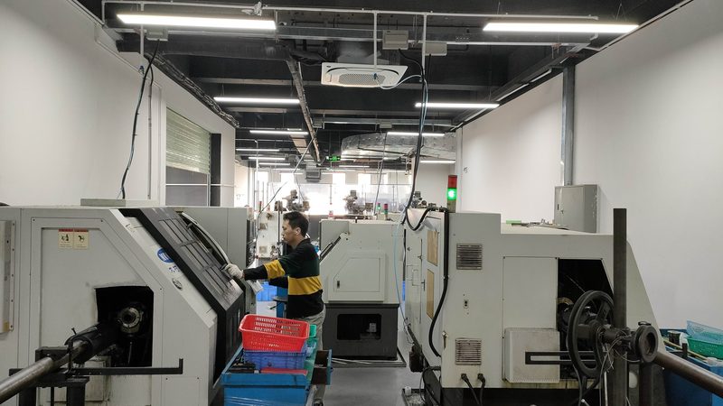 摇臂钻床对中心技巧解析：精准定位，工艺无忧